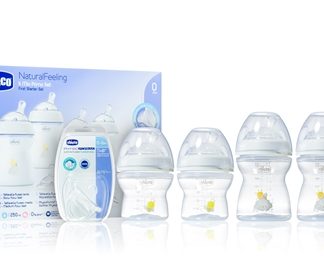 ChiccoNatural Feeling First Starter Set confezione regalo per bebè 0 m+