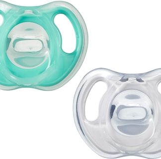 Tommee TippeeUltra-light Closer to Nature ciuccio 0-6 m 2 pz