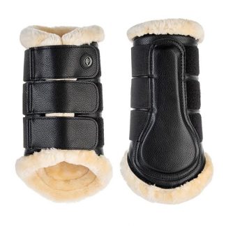 Lara Tweedie SS'21 brushing boots