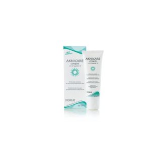 Syncroline Aknicare crema per attenuare i sintomi dell'acne 50 Ml