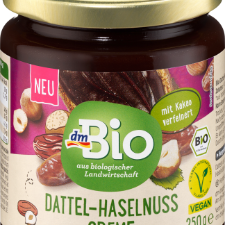 Биологически чистые сливки dmBio с финиками и фундуком, 250 г